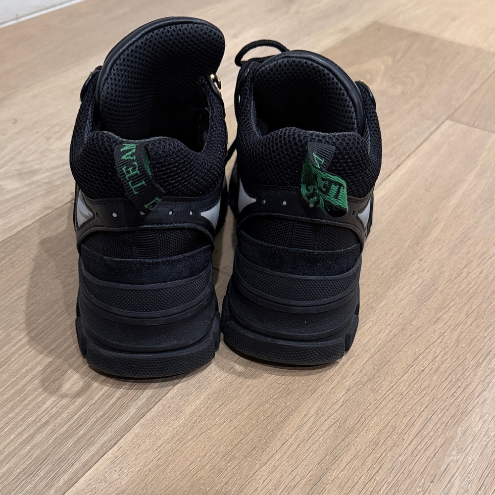 Gucci Flashtrek Sneakers - Picture 3 of 4